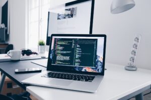 Lee más sobre el artículo Ready CQuence Loop: Accelerating Software Development for the Software-Defined Vehicle